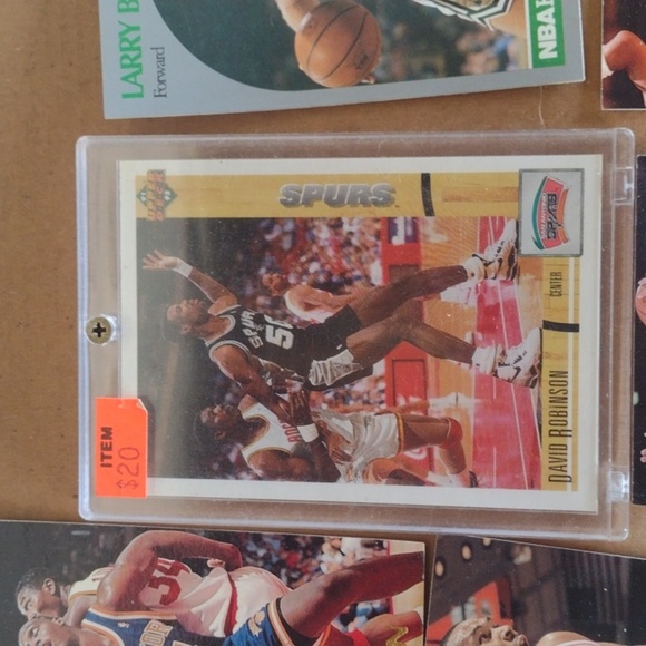 Assorted Basketball Trading Cards Collection - Picture 4 of 6